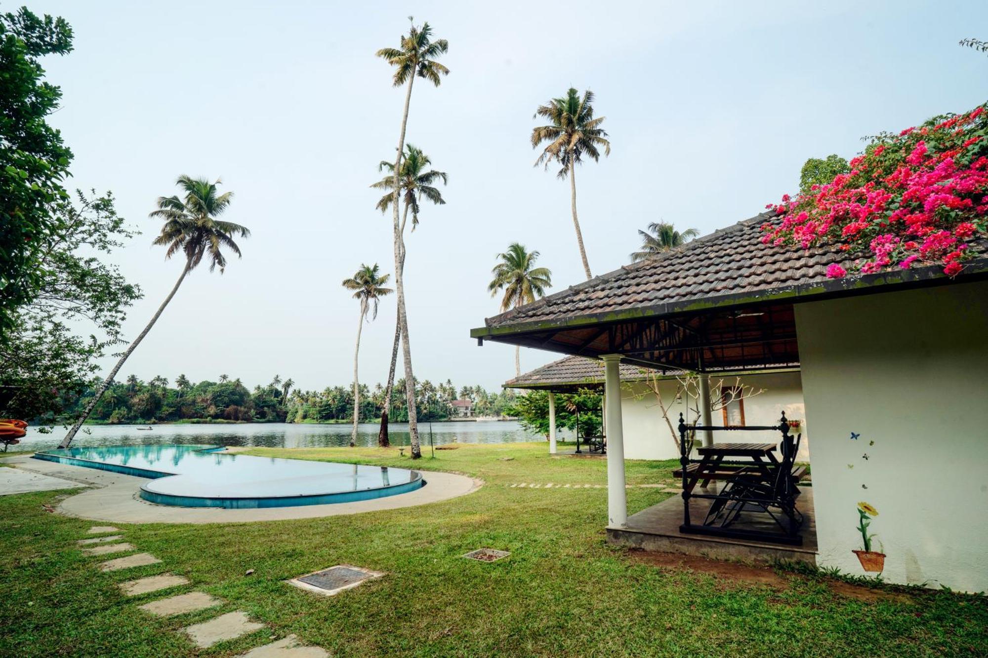 Cranganor History Café&Riverside Château North Paravur Exterior foto
