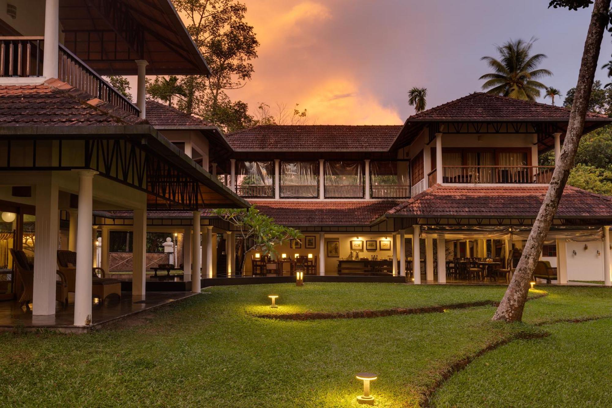 Cranganor History Café&Riverside Château North Paravur Exterior foto